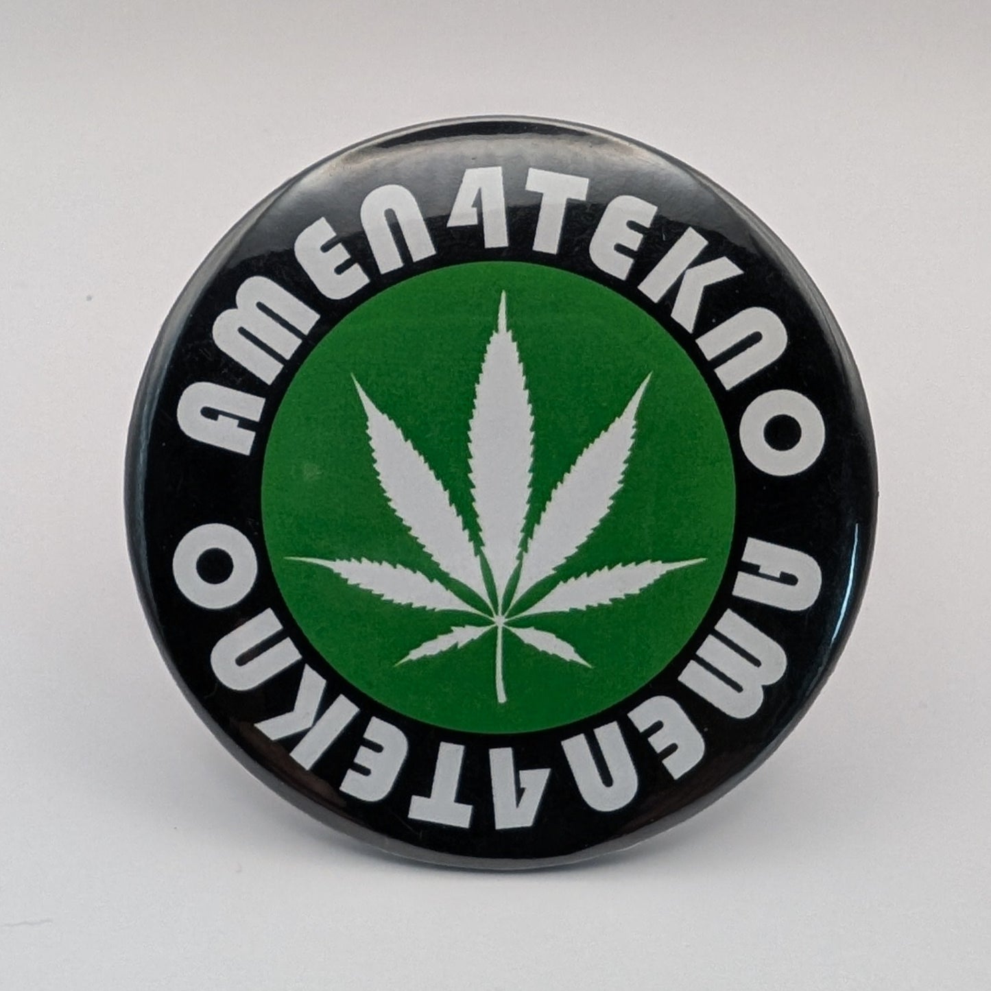 Amen4Tekno Pin Badges